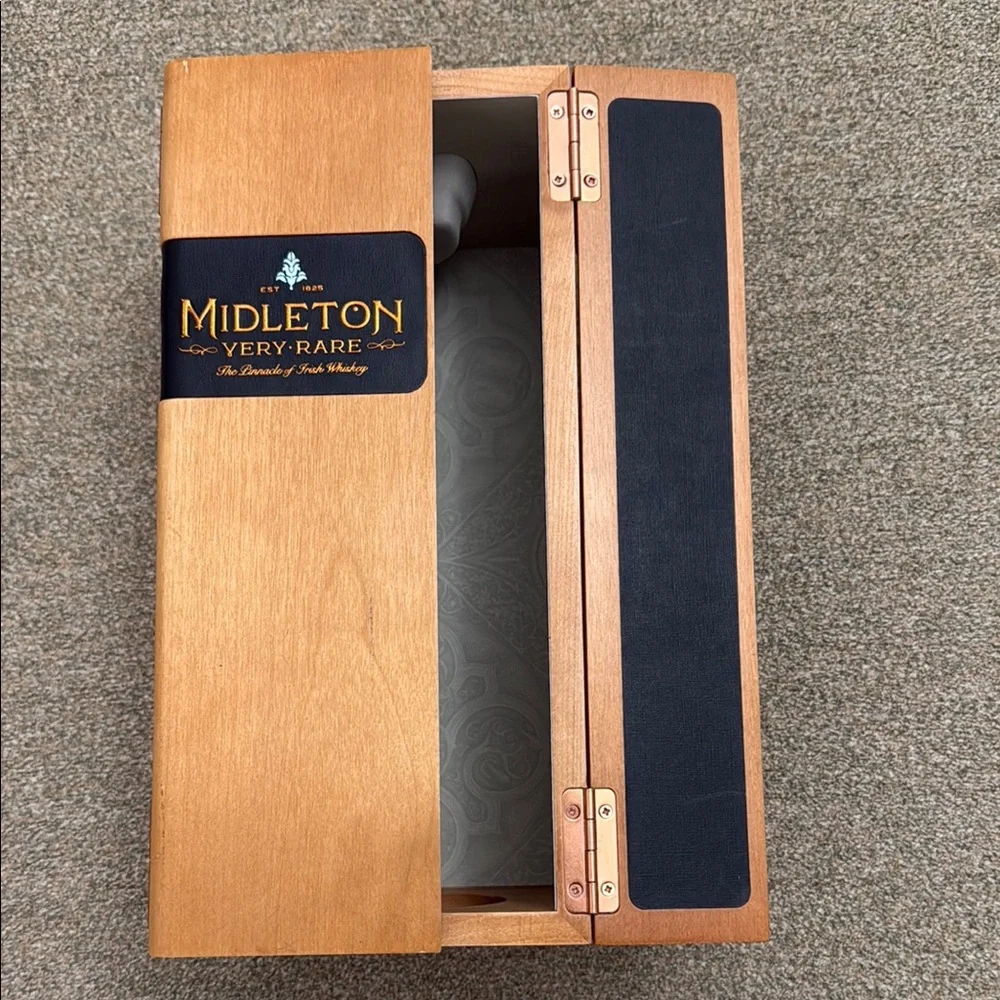 Midleton Whiskey Wooden Box 2018